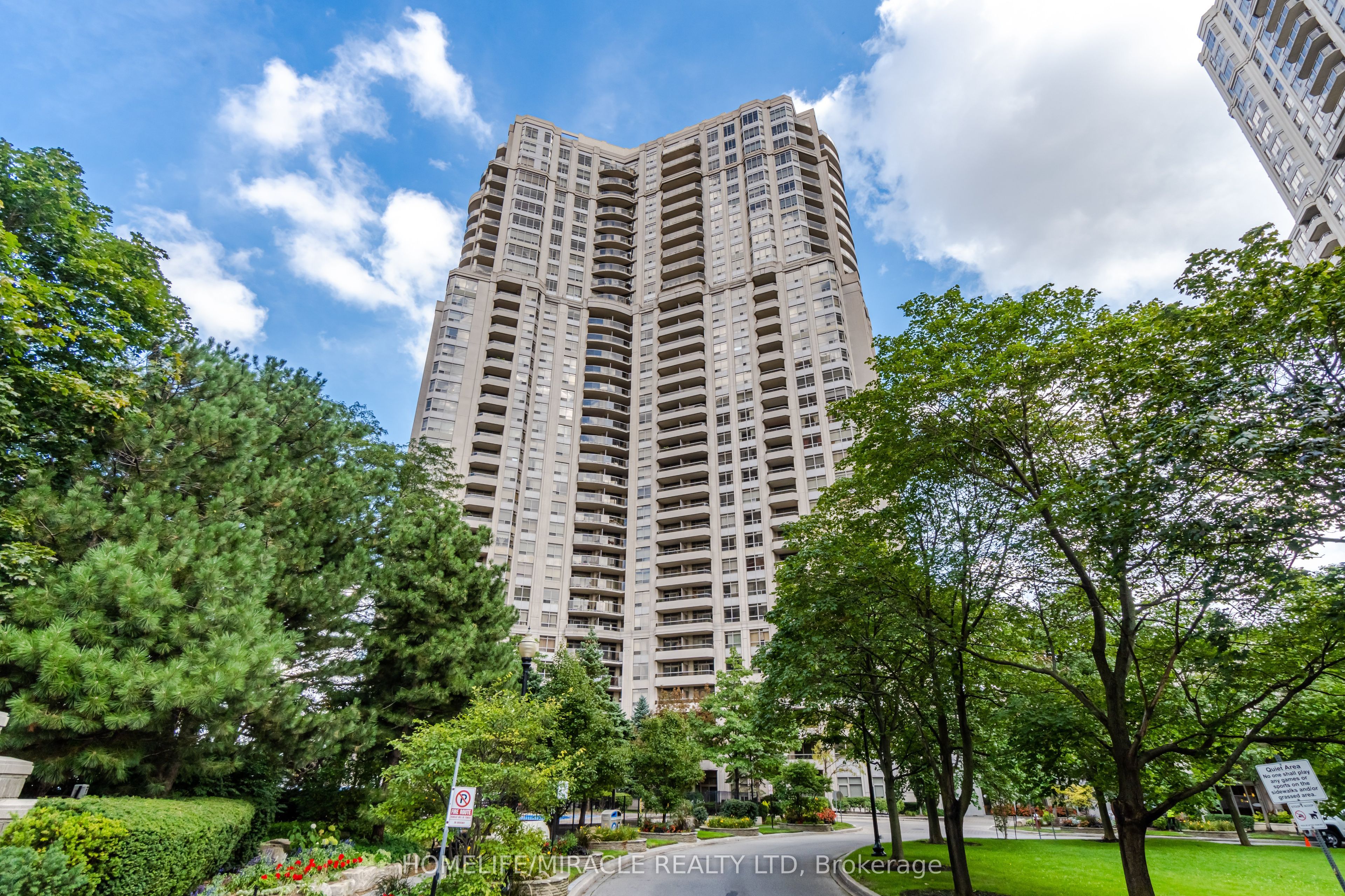 35 Kingsbridge Garden Circle 803