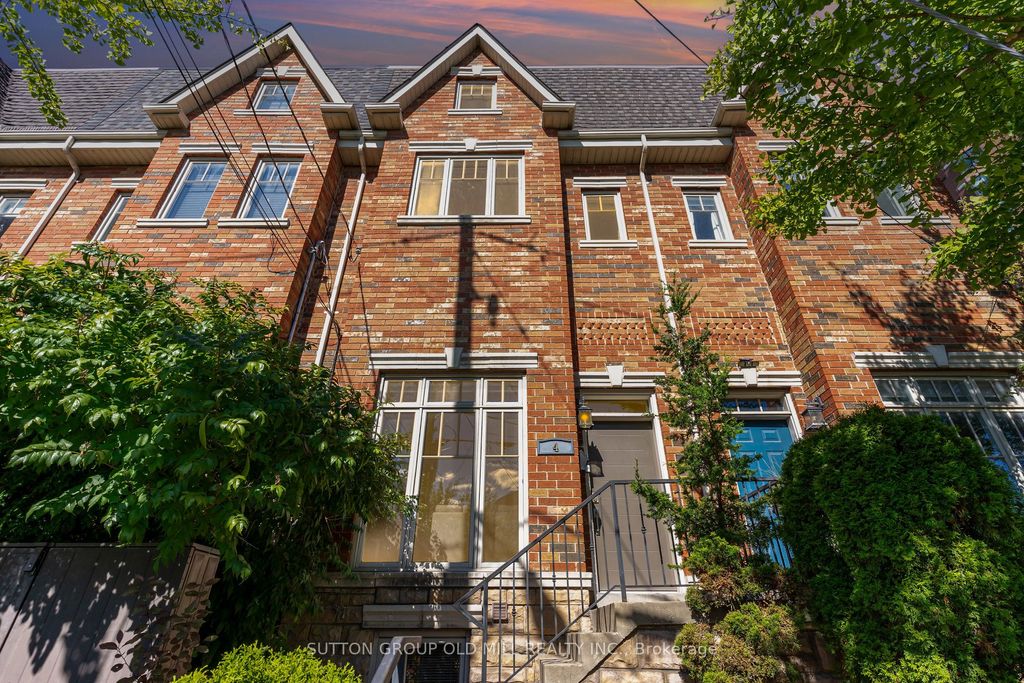 Photo of 4 Hunter Avenue, Toronto, ON M6E 2C8 (MLS # W12460102)