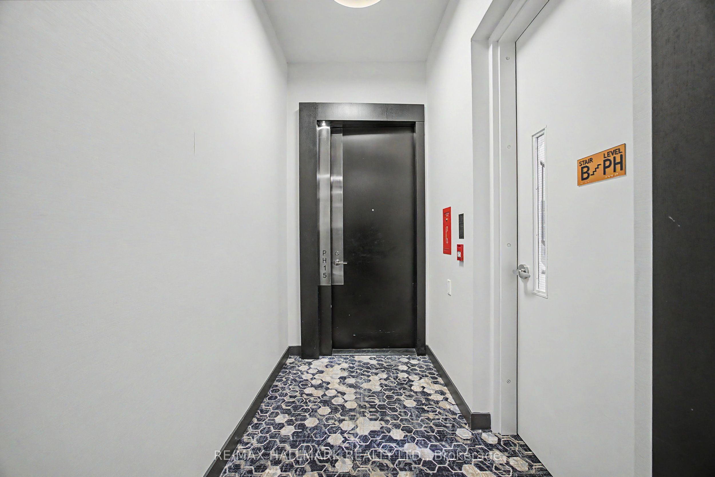 101 Erskine Avenue PH15