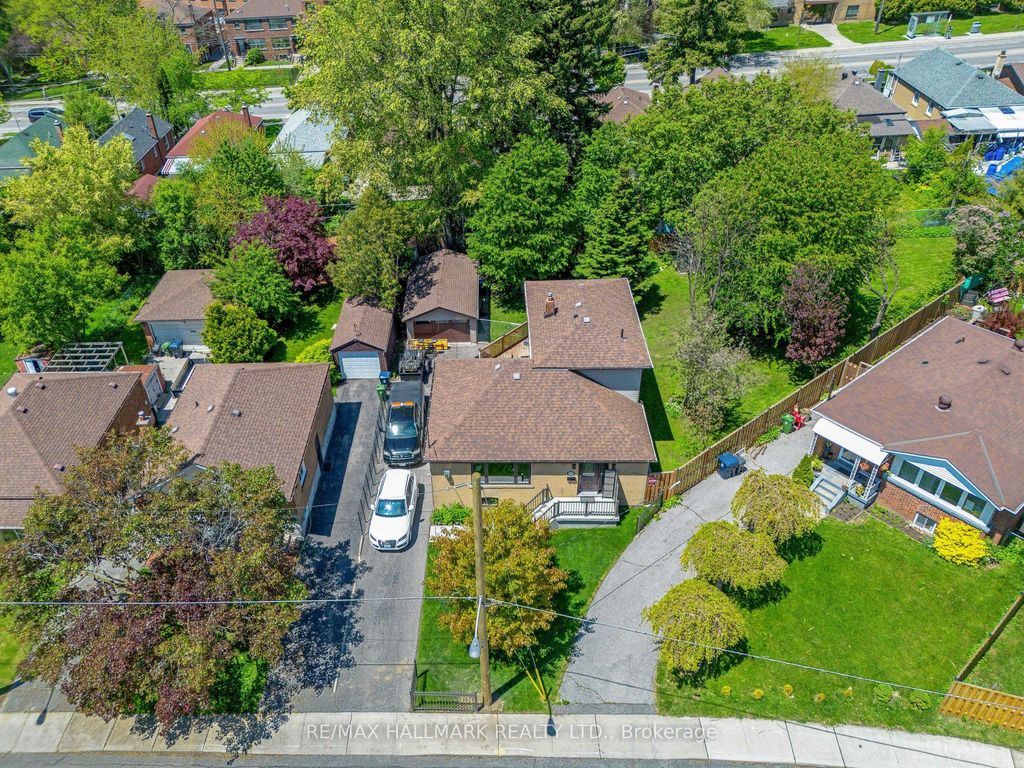 Photo of 142 Meighen Avenue, Toronto, ON M4B 2H9 (MLS # E12391441)