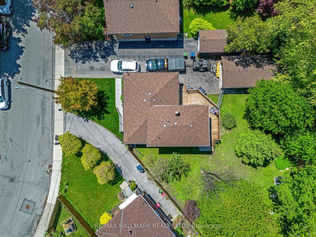 Photo of 142 Meighen Avenue, Toronto, ON M4B 2H9 (MLS # E12391441)