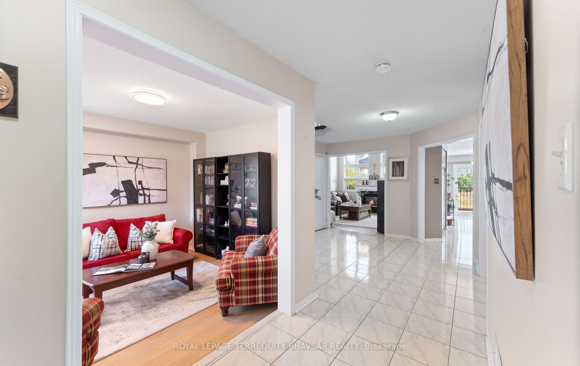 382 Harrowsmith Drive