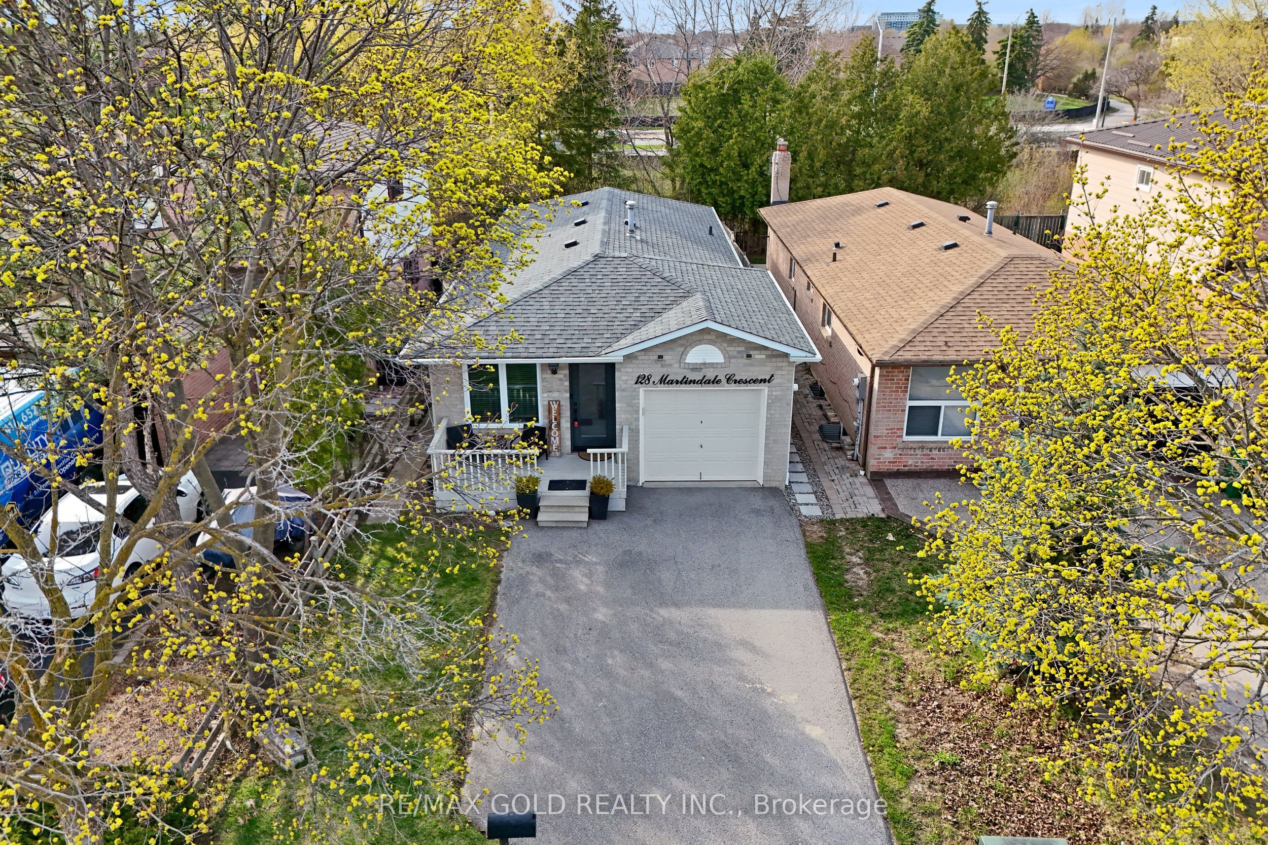 128 Martindale Crescent