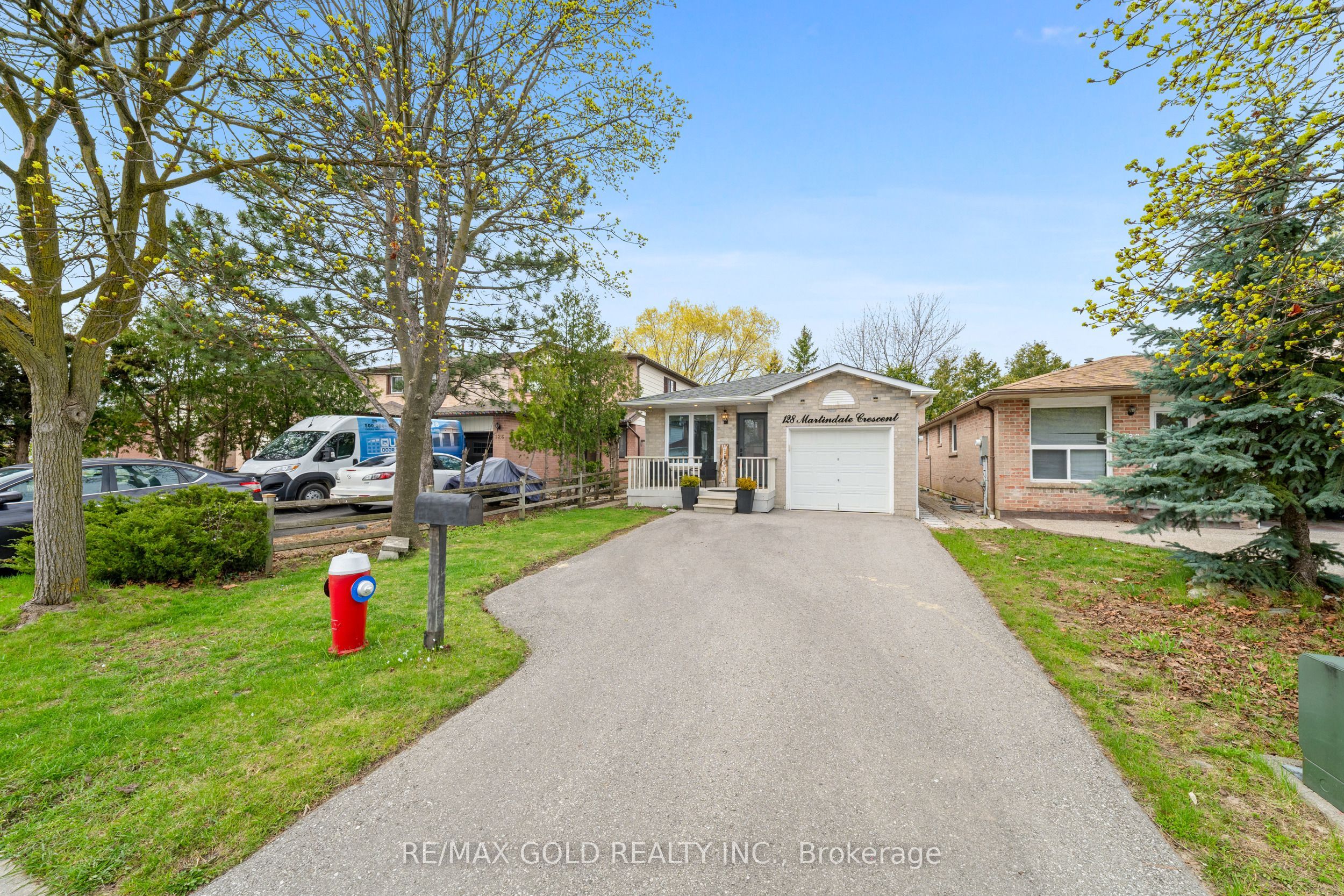 128 Martindale Crescent