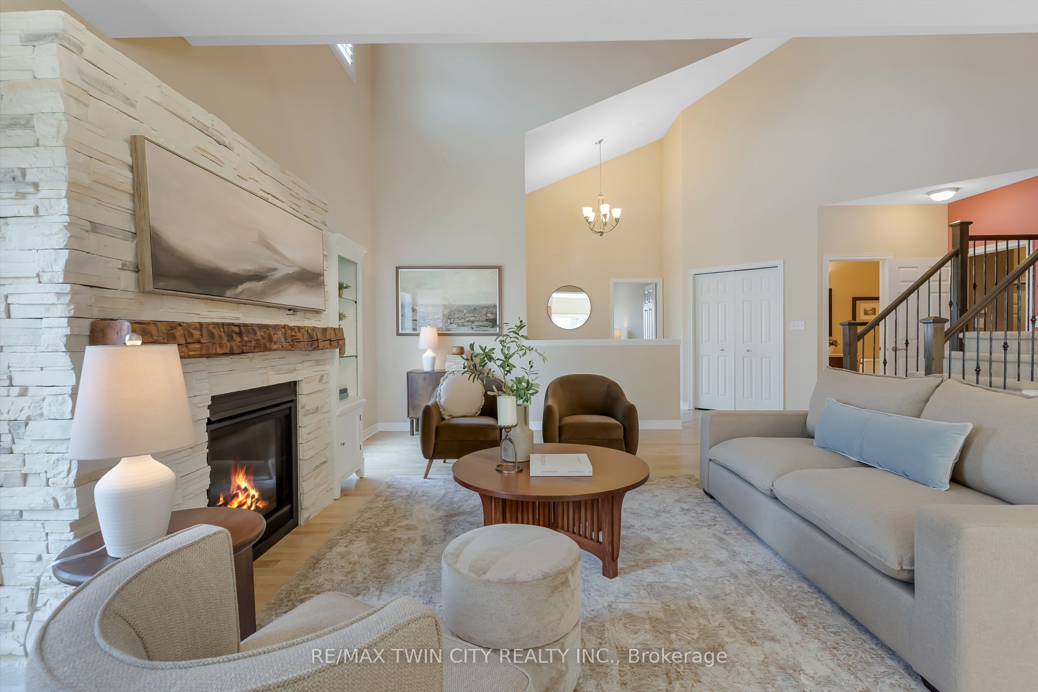 227 Chestnut Hill Crescent