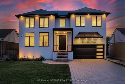 Photo of 44 Muir Drive, Toronto, ON M1M 3B4 (MLS # E12480389)