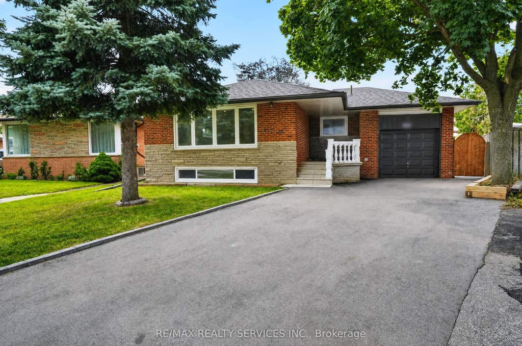 Photo of 18 Spencely Court, Toronto, ON M9P 1N5 (MLS # W13617472)