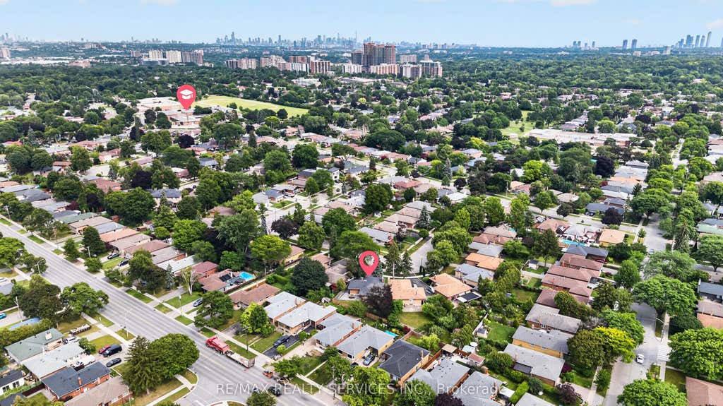Photo of 18 Spencely Court, Toronto, ON M9P 1N5 (MLS # W13617472)