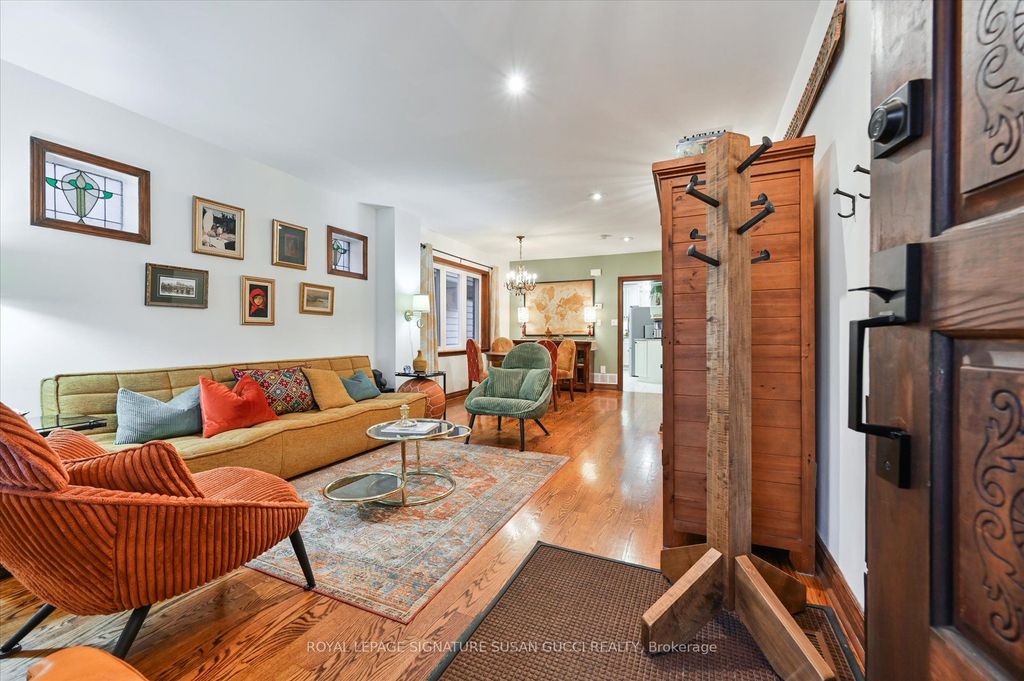 Photo of 186 Gledhill Avenue, Toronto, ON M4C 5L1 (MLS # E12602600)