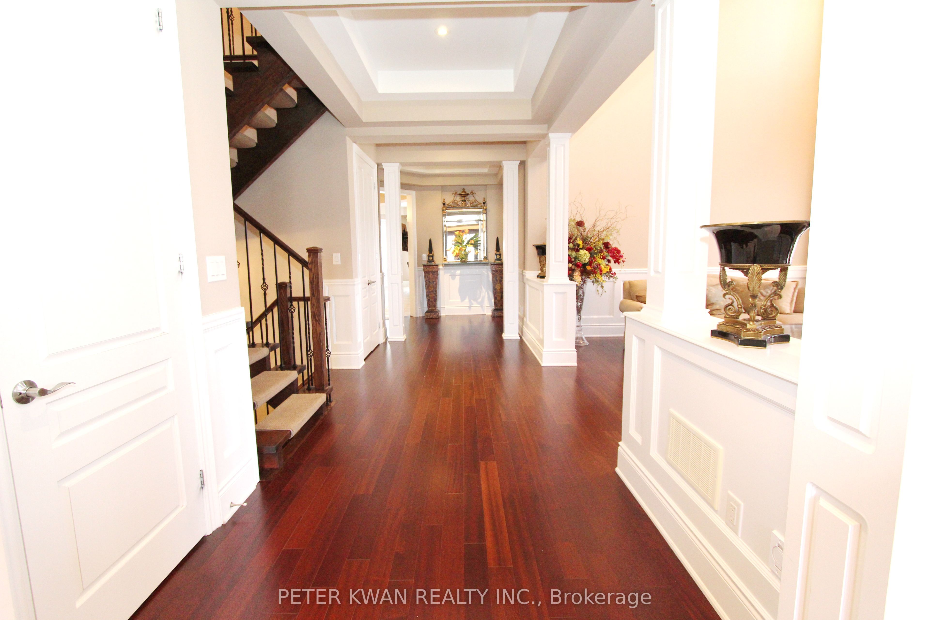 123 Carisbrooke Circle