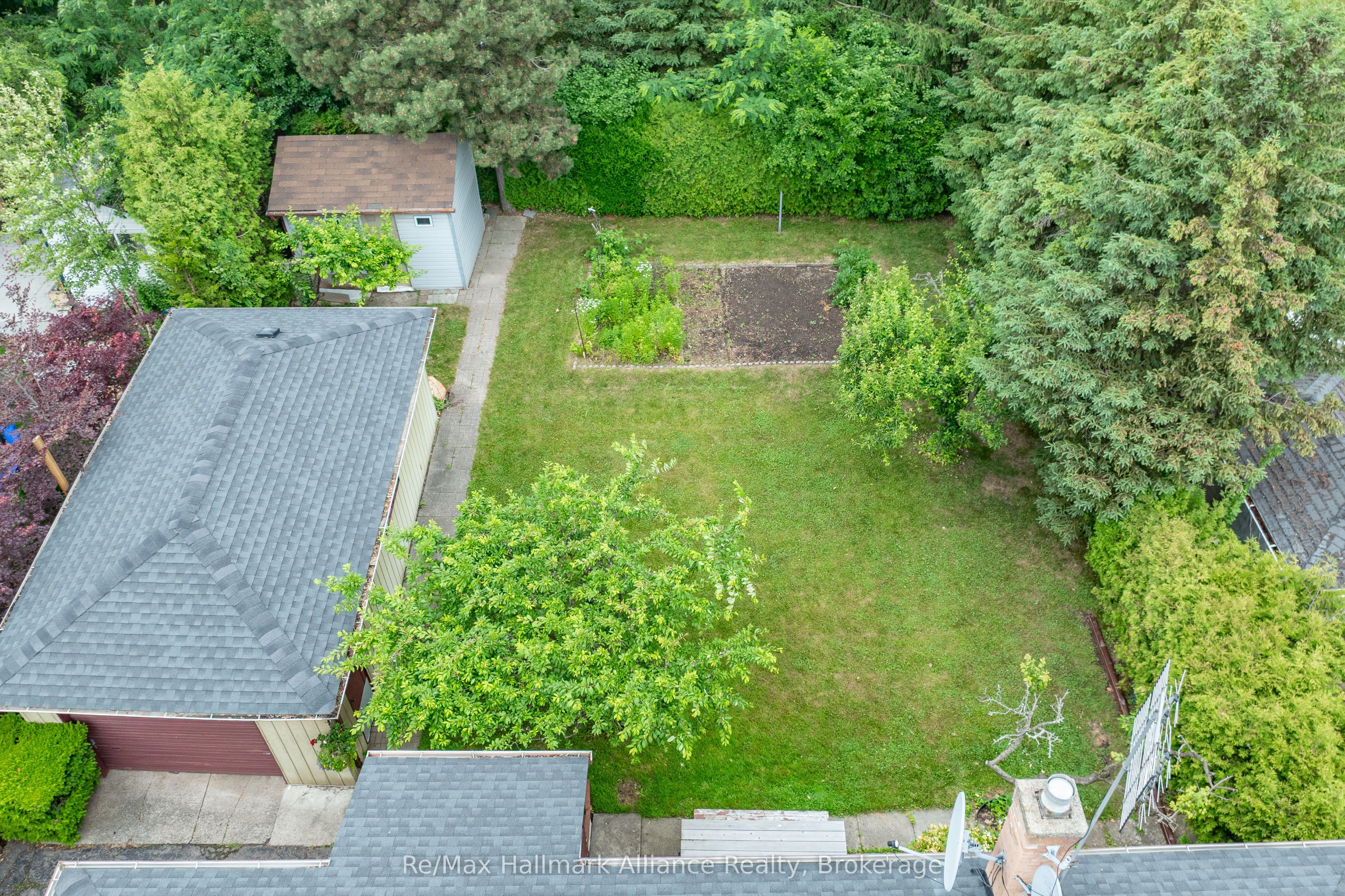543 Pinegrove Drive