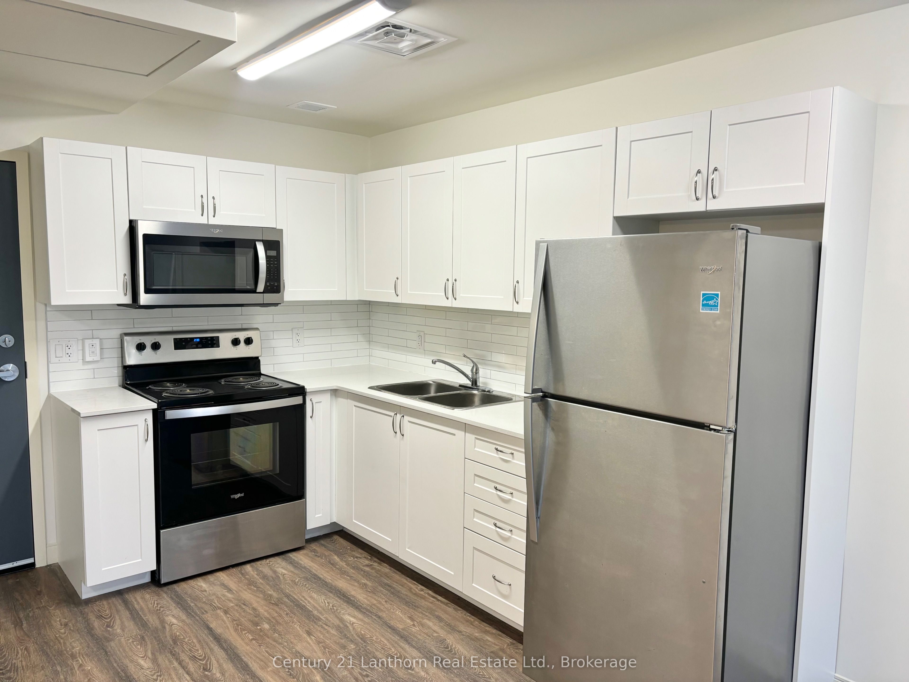 Photo 1 of 6 — 135 Station Street 510, Belleville, ON K8N 2S9