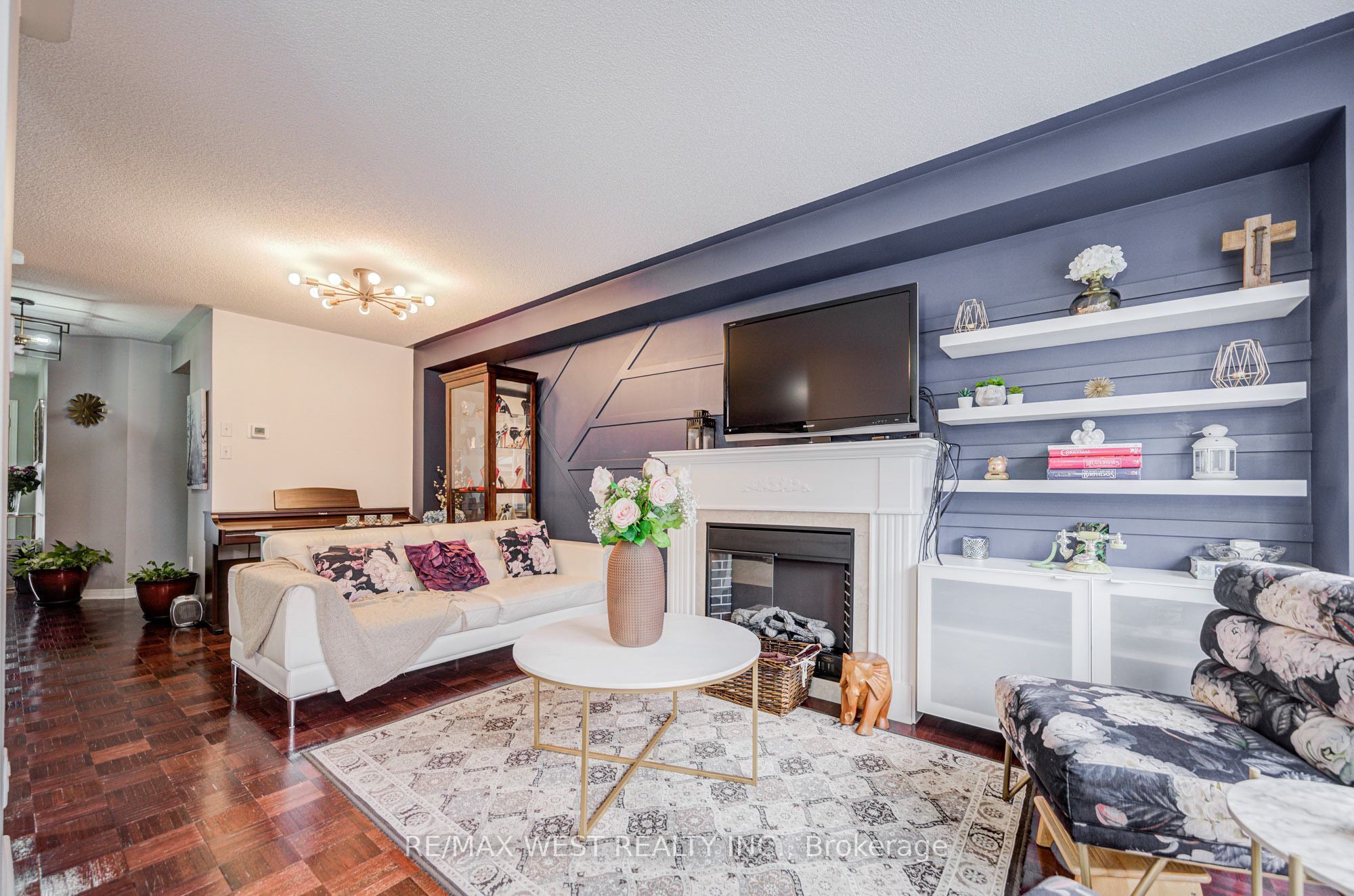 41 Lacebark Court