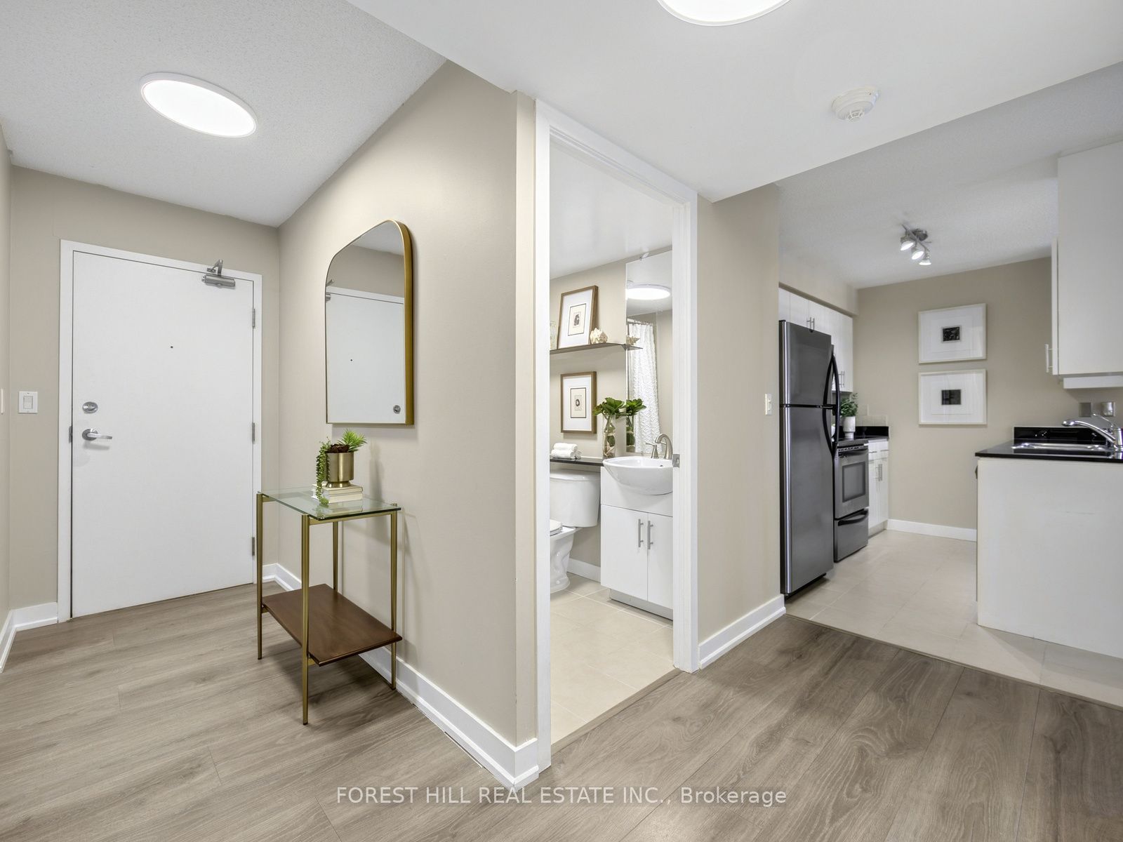 381 Front Street W 1710