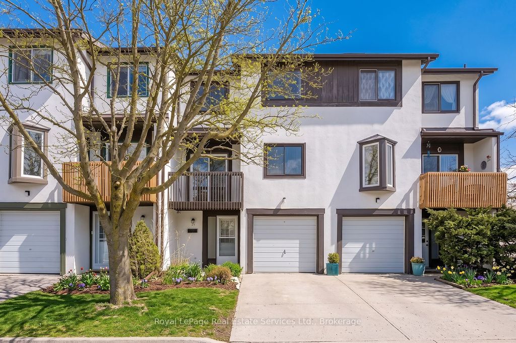 Photo of 2651 Aquitaine Avenue #24, Mississauga, ON L5N 1V5 (MLS # W13080738)