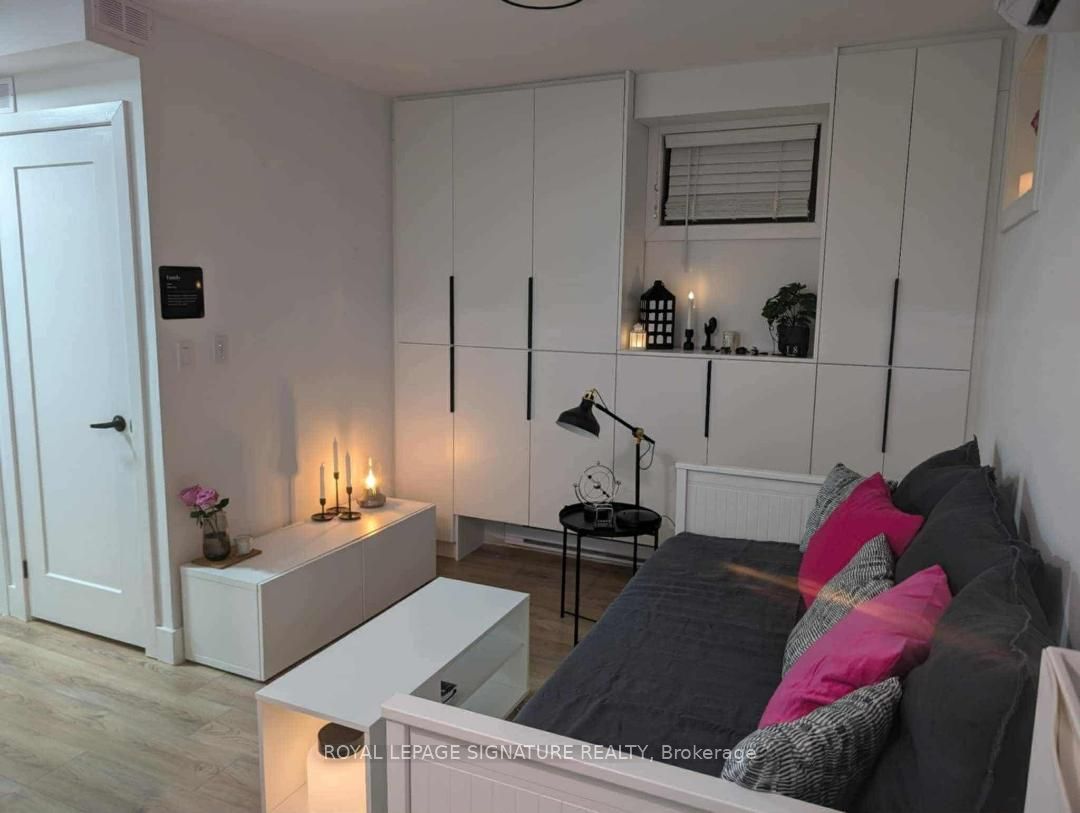 541 St Clarens Avenue E Basement