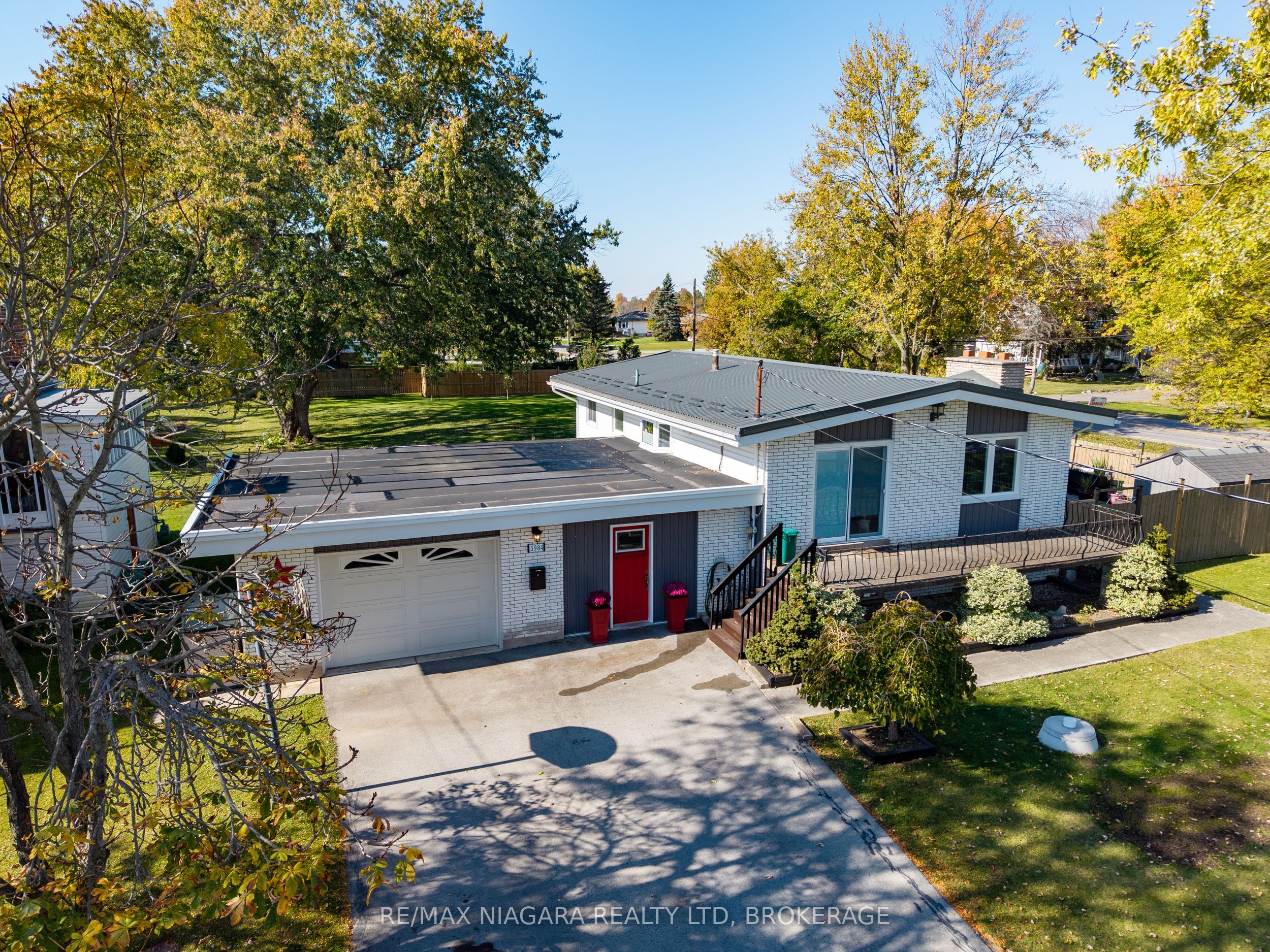 3984 Elm Street
