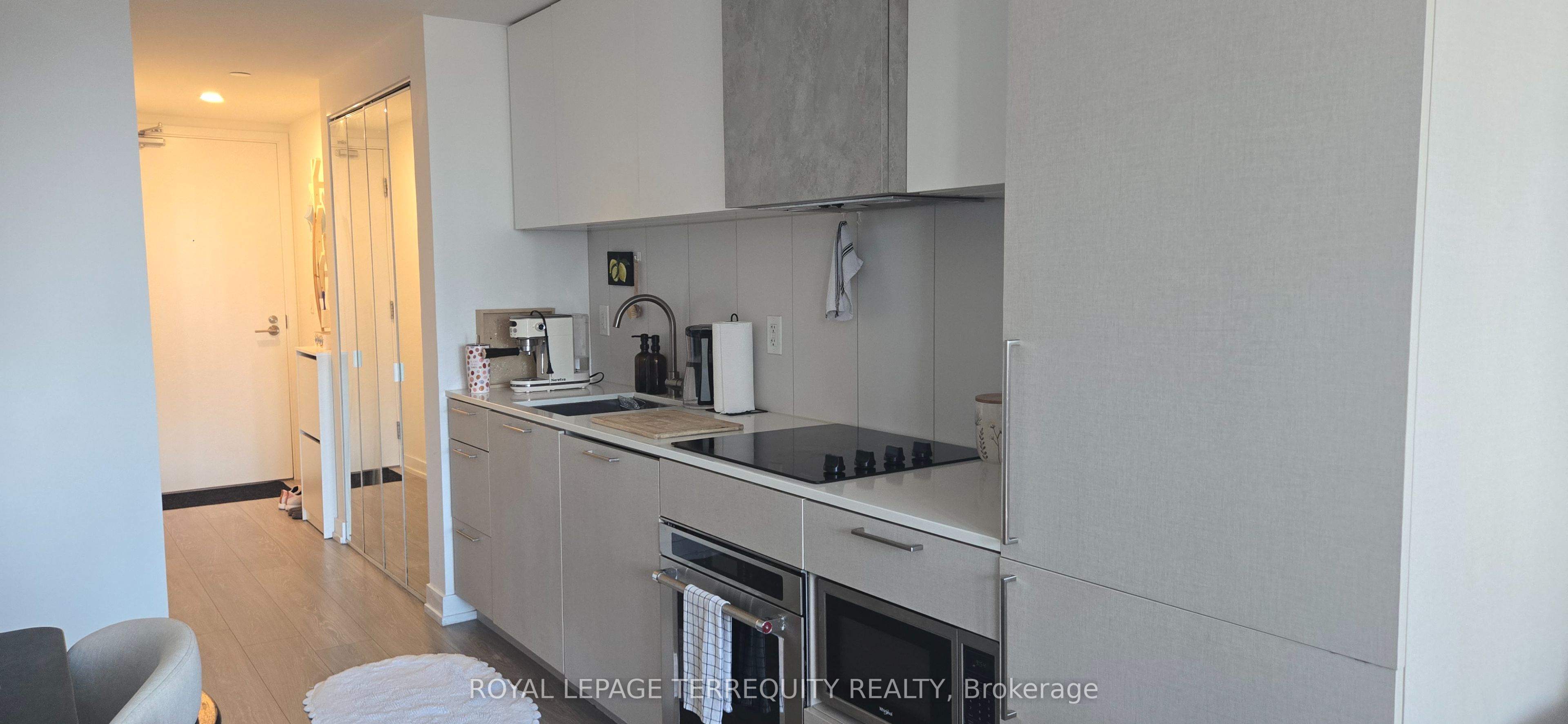 19 Western Battery Road 1511