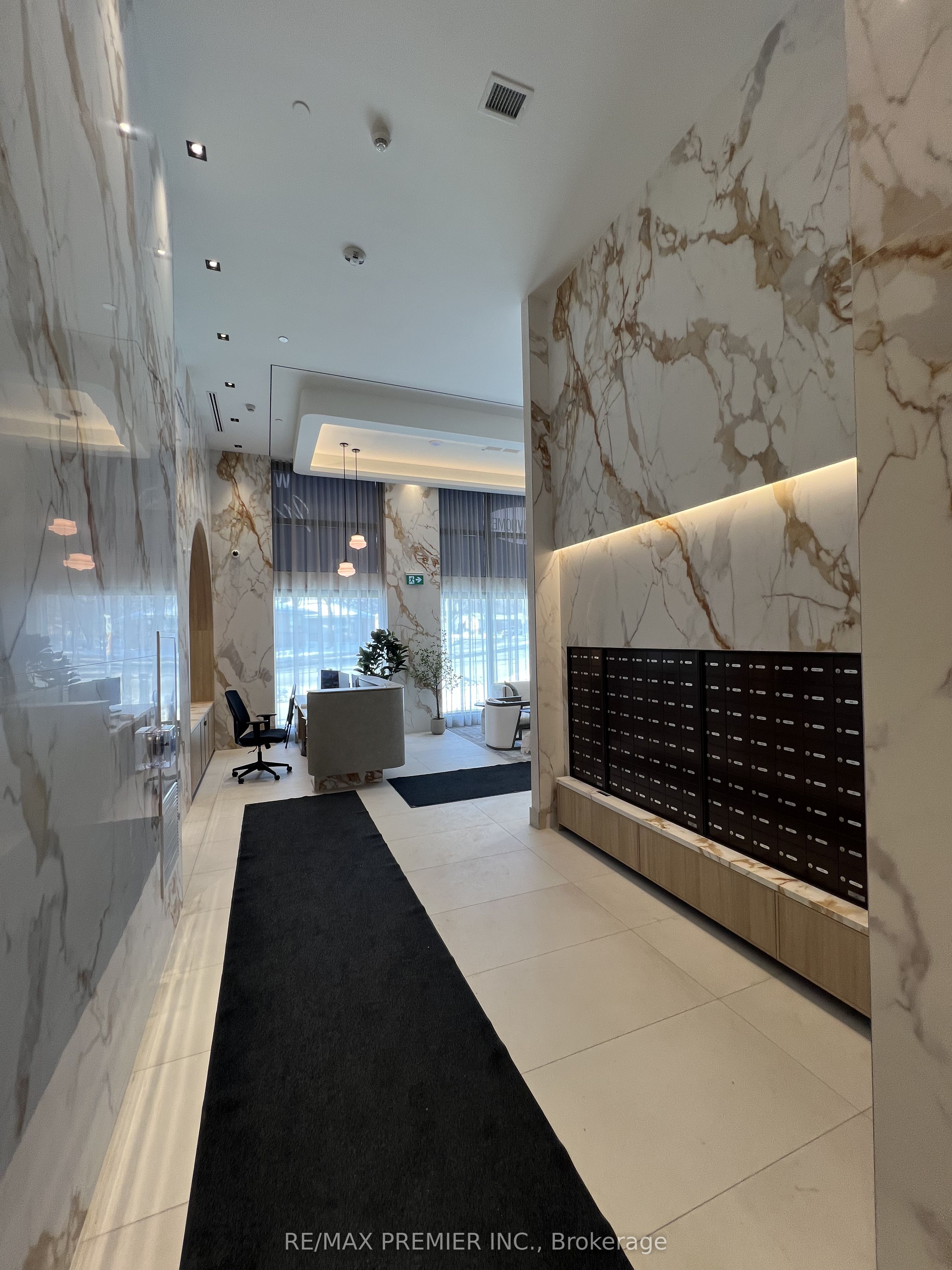 2088 James Street 509