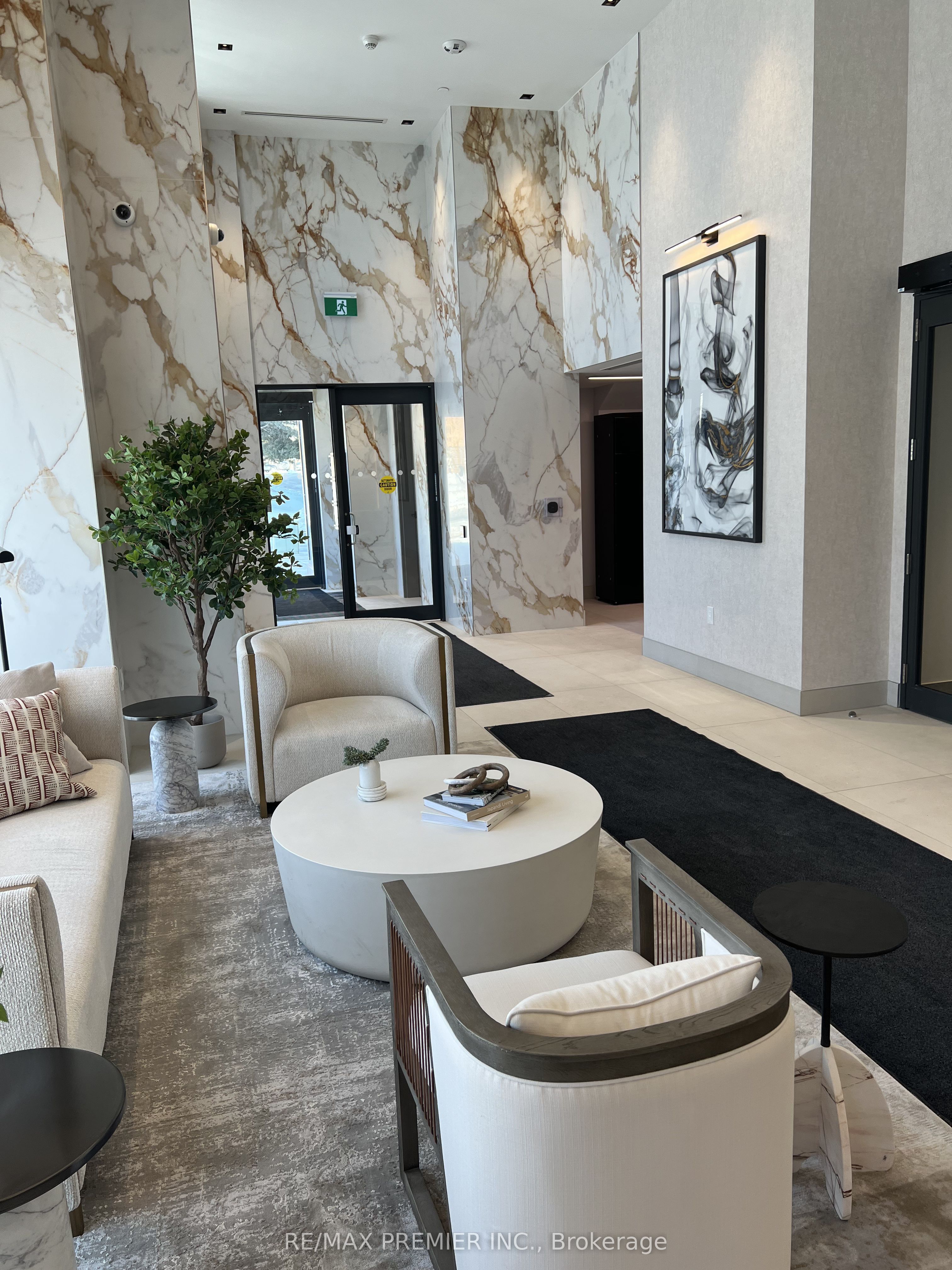 2088 James Street 509