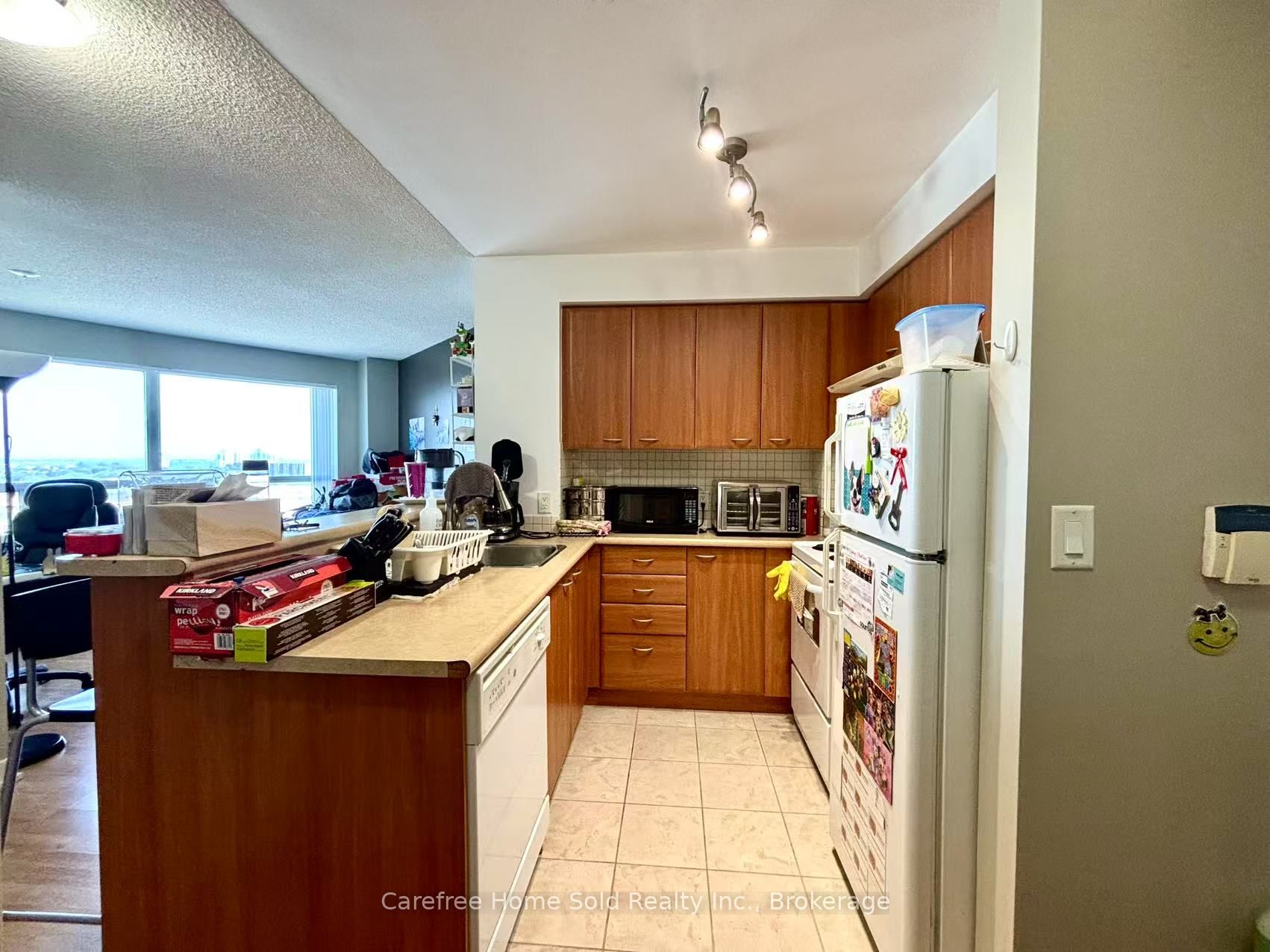 38 LEE CENTRE Drive 1703