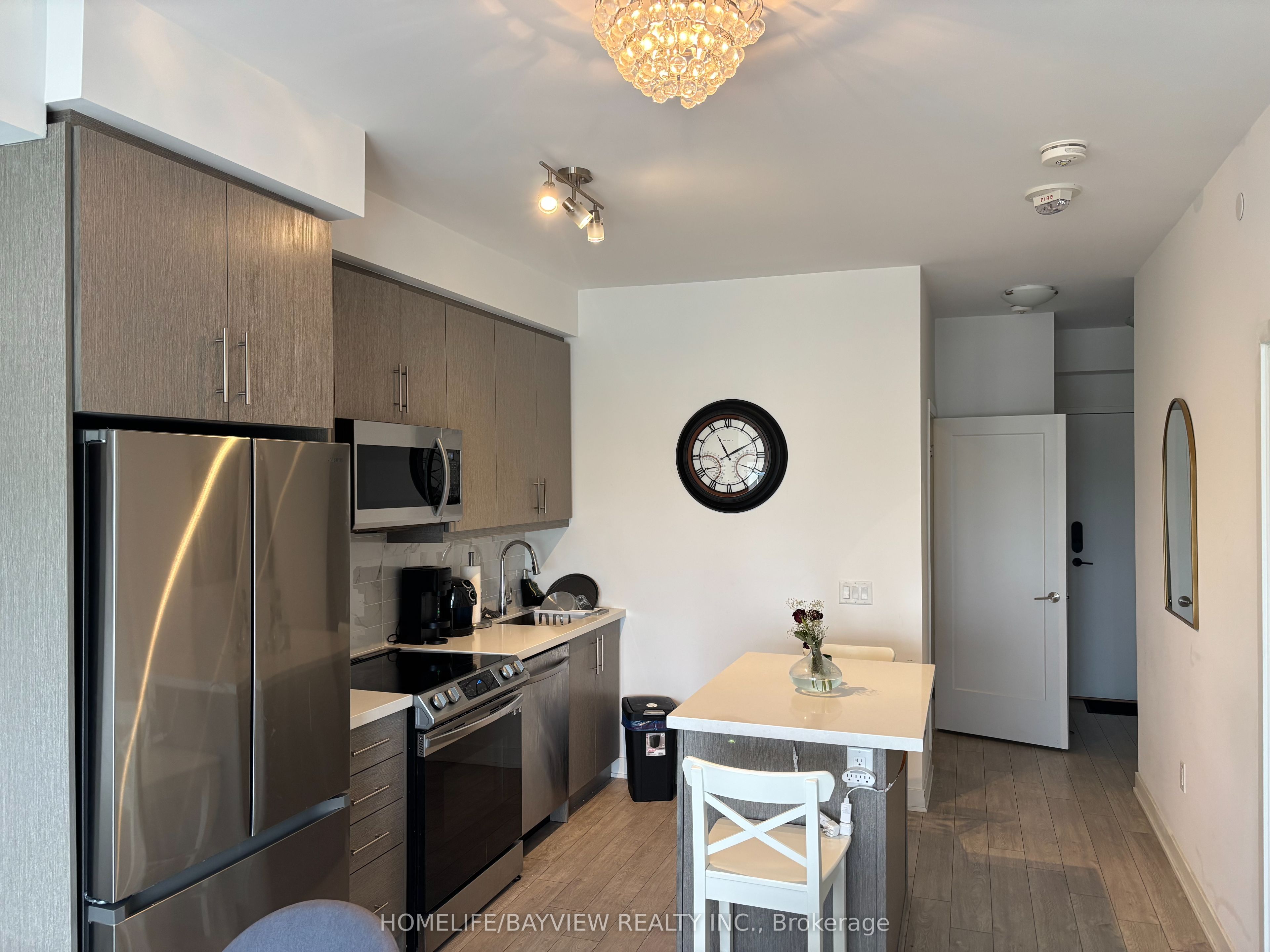 95 Oneida Crescent 2012