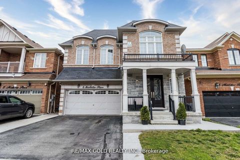 4 Mistletoe Place Brampton ON L6Y 0G4