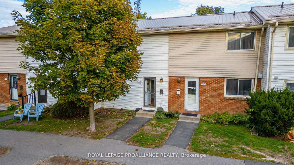 Photo of 207D North Park Street, Belleville, ON K8P 4T9 (MLS # X13066910)