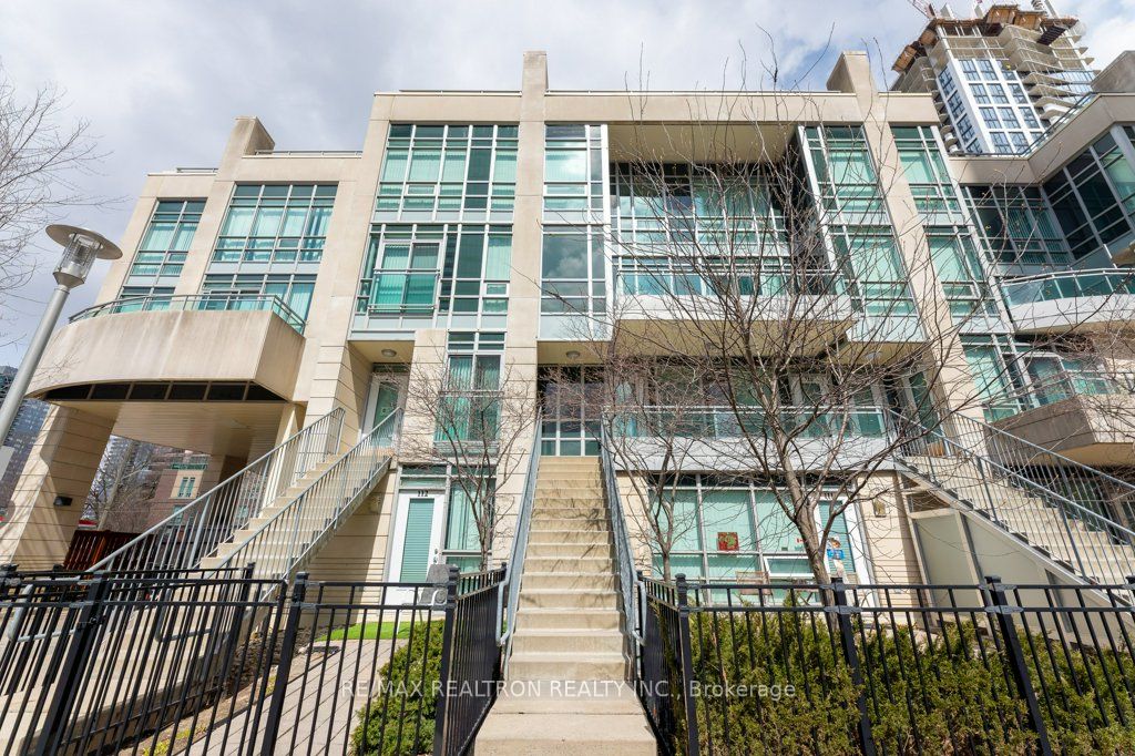 21 Olive Avenue 221