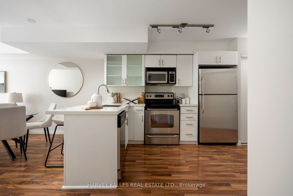 Photo of 1005 King Street W #301, Toronto, ON M6K 3M8 (MLS # C12747580)