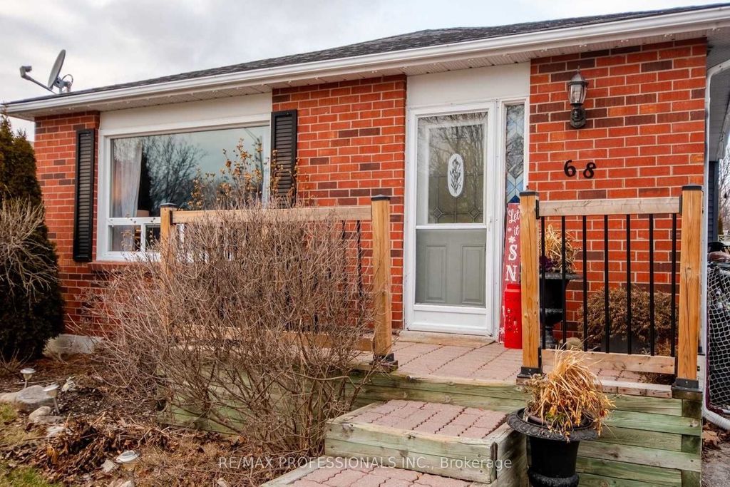 Photo of 68 Overbank Drive, Oshawa, ON L1J 7Y8 (MLS # E13122558)
