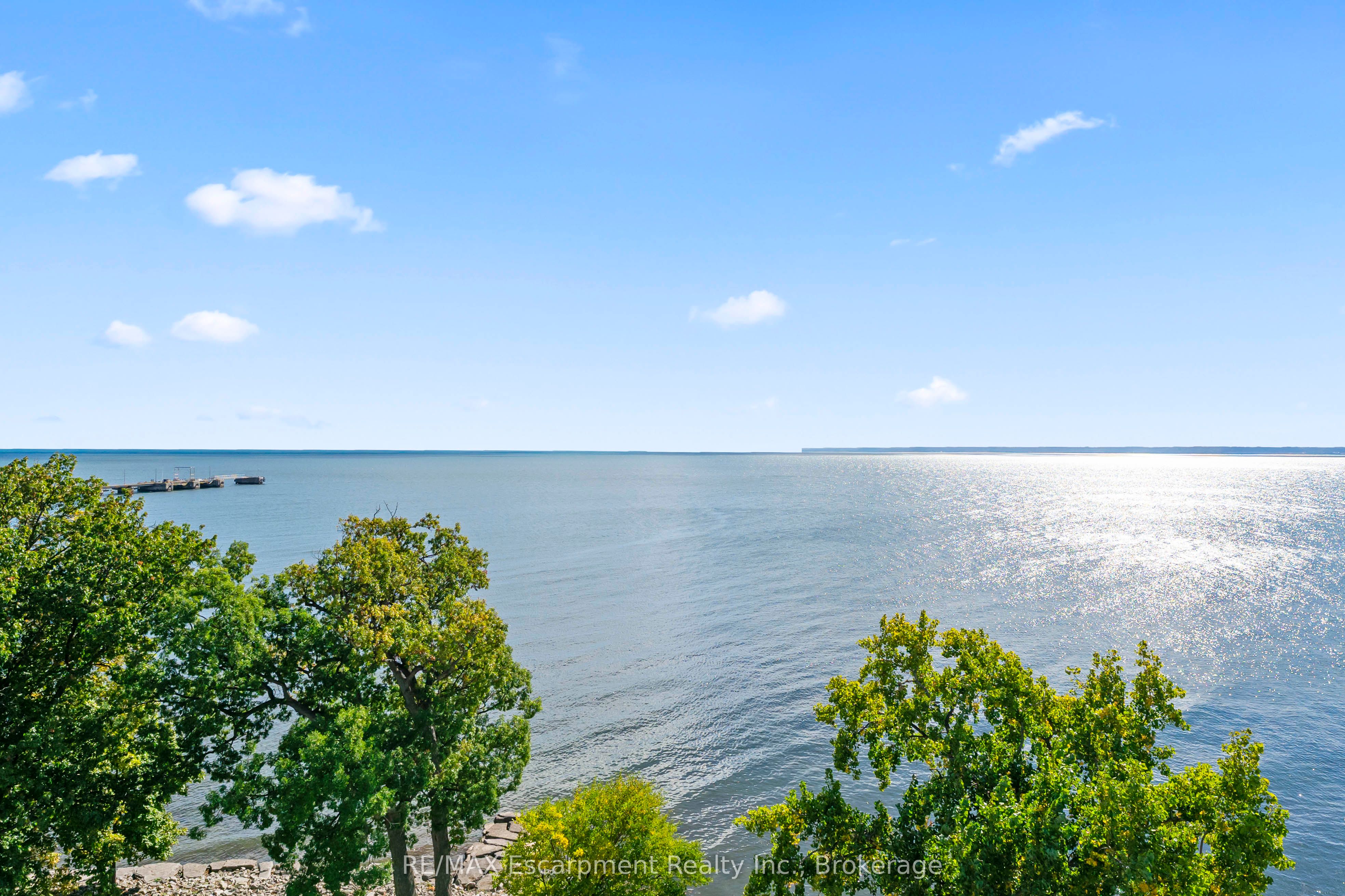 3500 Lakeshore Road W 827