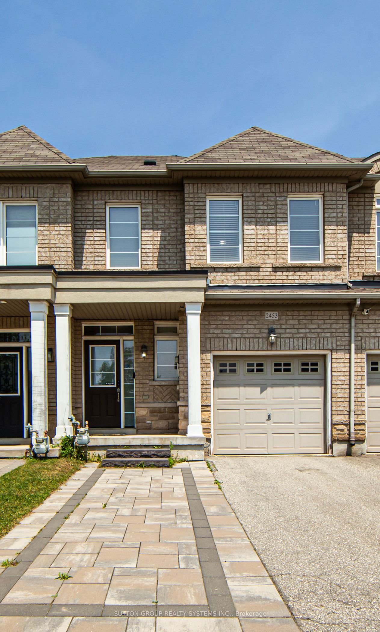 2453 Grand Oak Trail