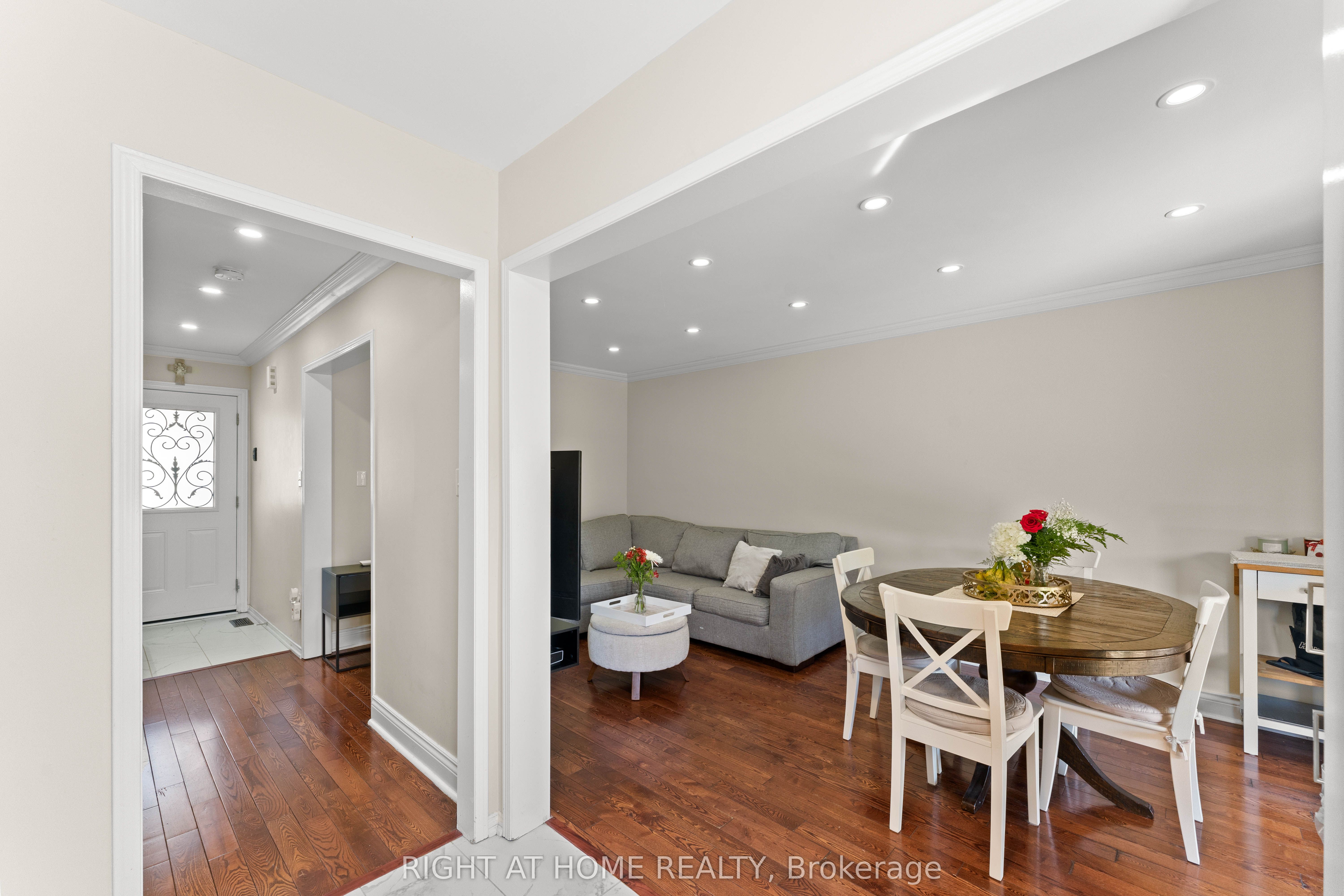 115 Ferncliffe Crescent