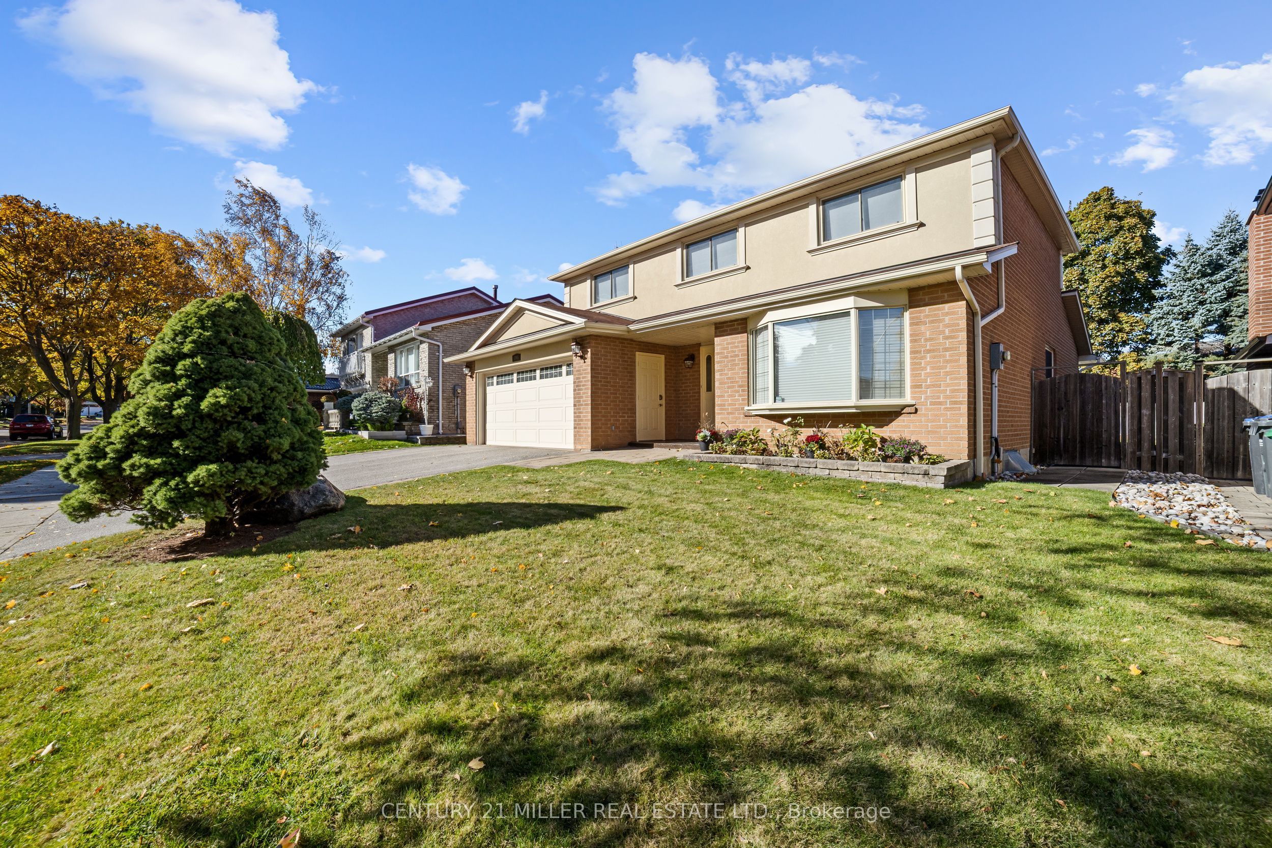 1745 Saltdene Terrace