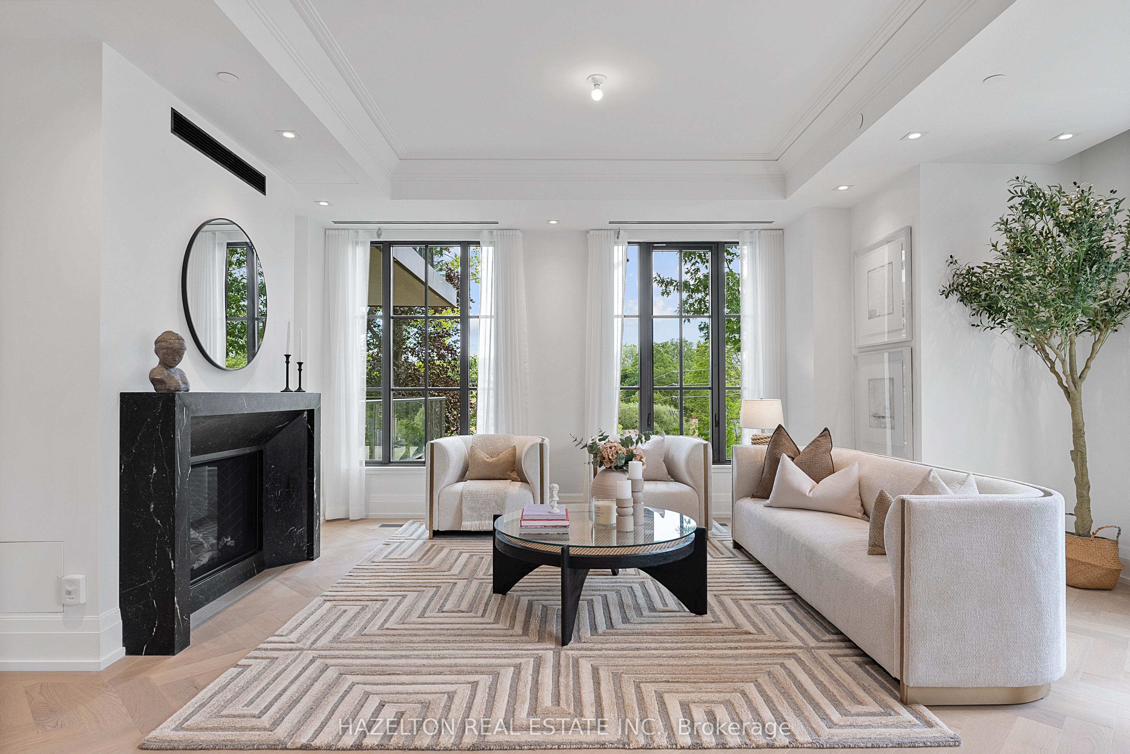 77 Clarendon Avenue 205