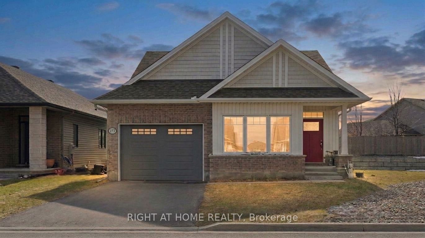 Photo 1 of 40 — 272 Maygrass Way, Stittsville - Munster - Richmond, ON K2S 2K9