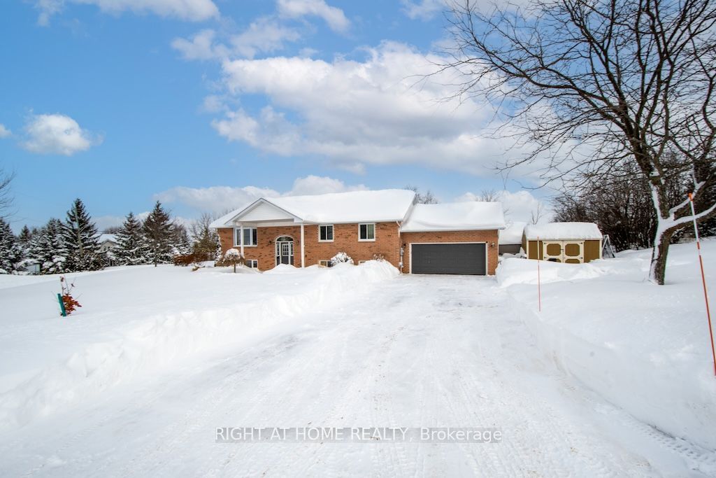 Photo of 10 Kalman Drive, Cavan Monaghan, ON K0L 1B0 (MLS # X12734312)
