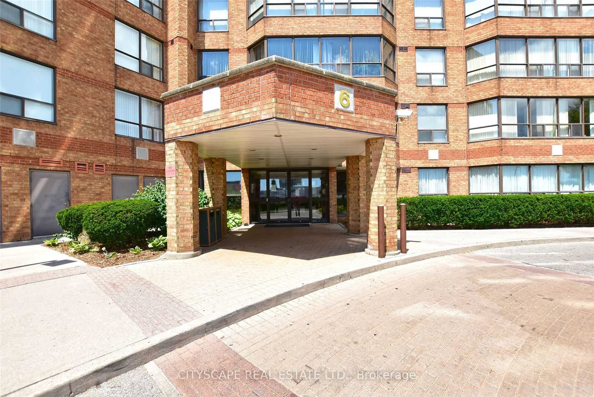 6 Humberline Drive 605