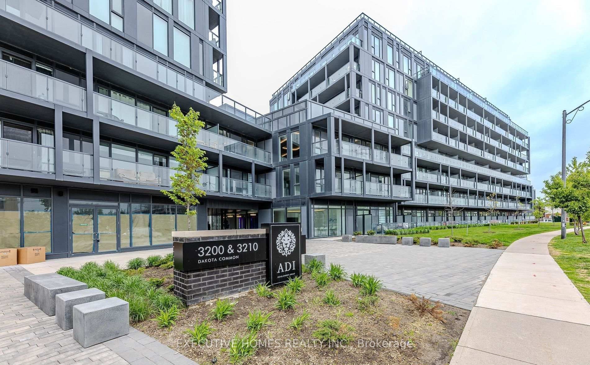 3210 Dakota Common A 712