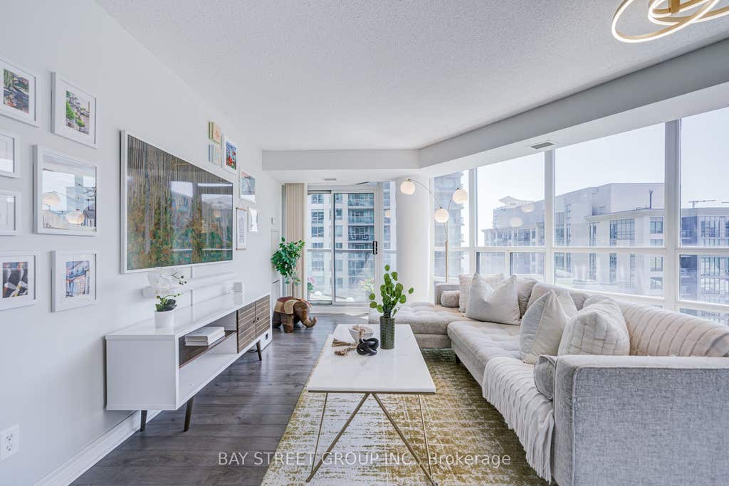 Photo of 30 Grand Trunk Crescent #1811, Toronto, ON M5J 3A4 (MLS # C13564616)
