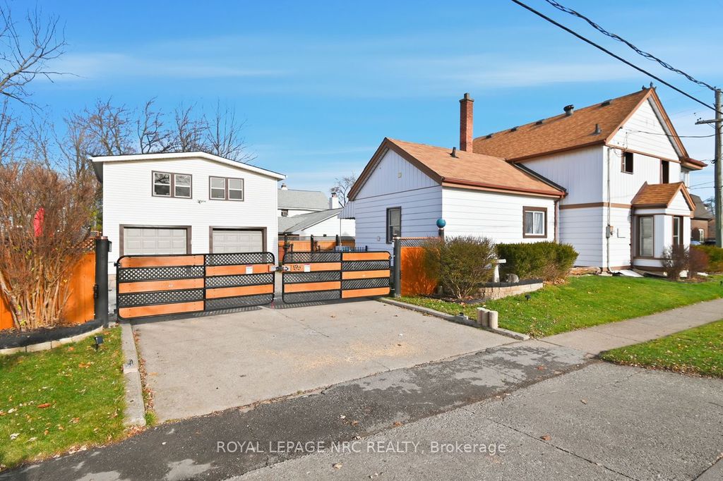 Photo of 85 S Pine Street S, Thorold, ON L2V 3L8 (MLS # X12596342)