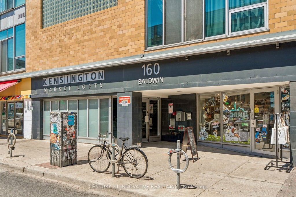 Photo of 160 Baldwin St Street #420, Toronto, ON M5T 3K7 (MLS # C13859916)