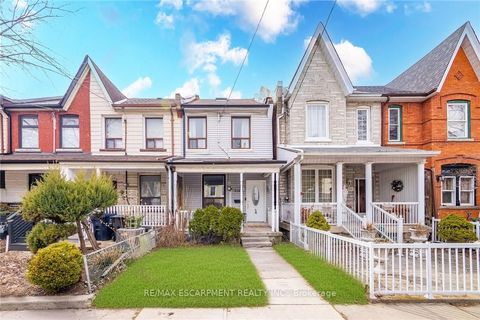 518 Quebec Avenue Toronto ON M6P 2V7