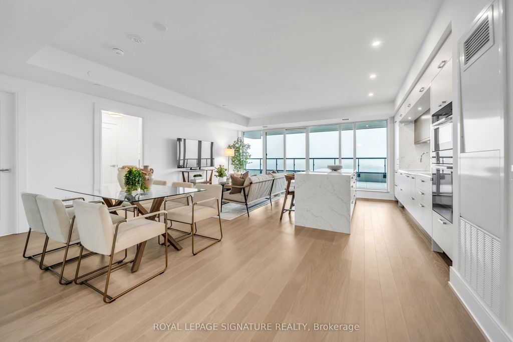 Photo of 10 Inn On The Park Drive #1201, Toronto, ON M3C 0P9 (MLS # C12866182)