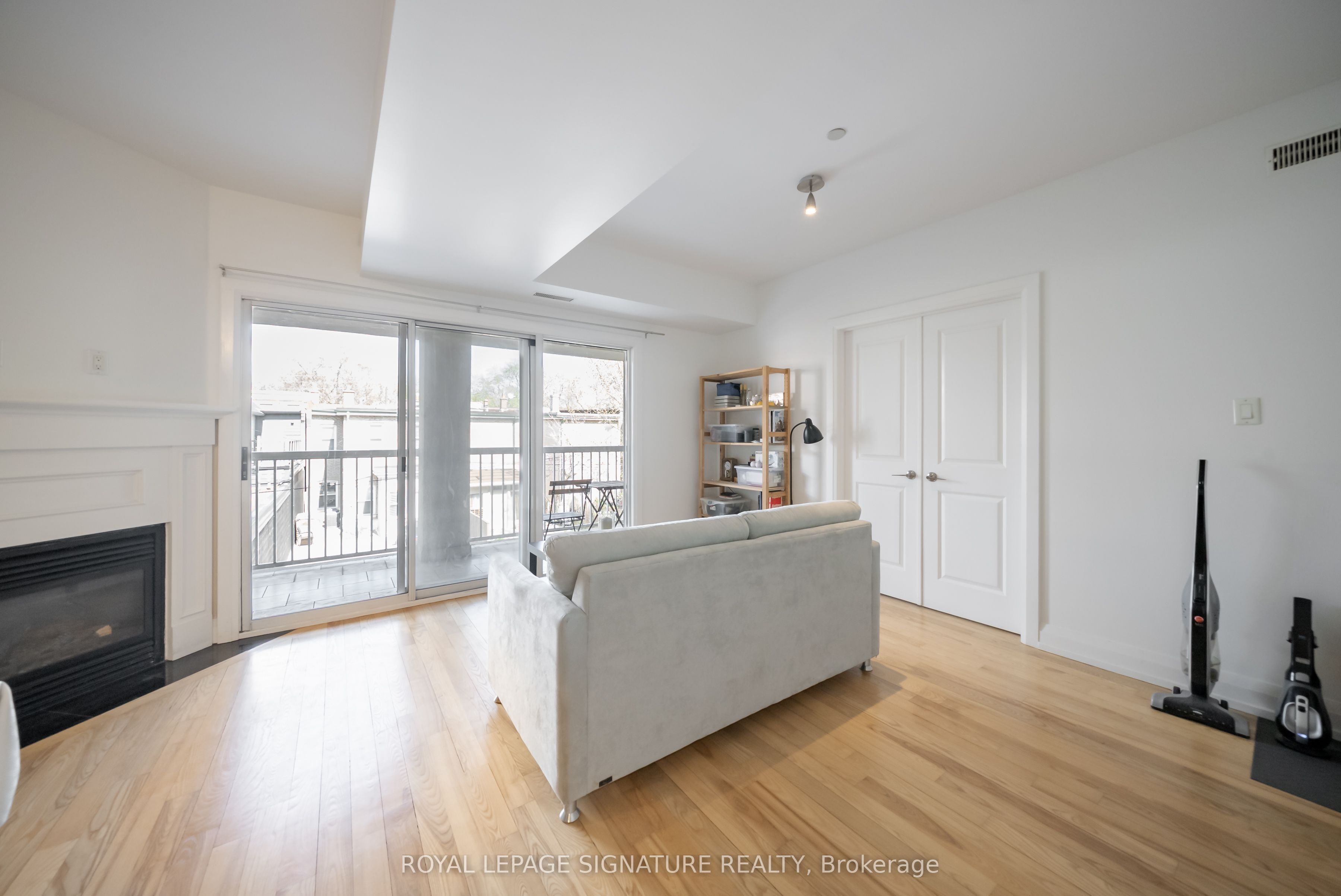 473 Dupont Street 3