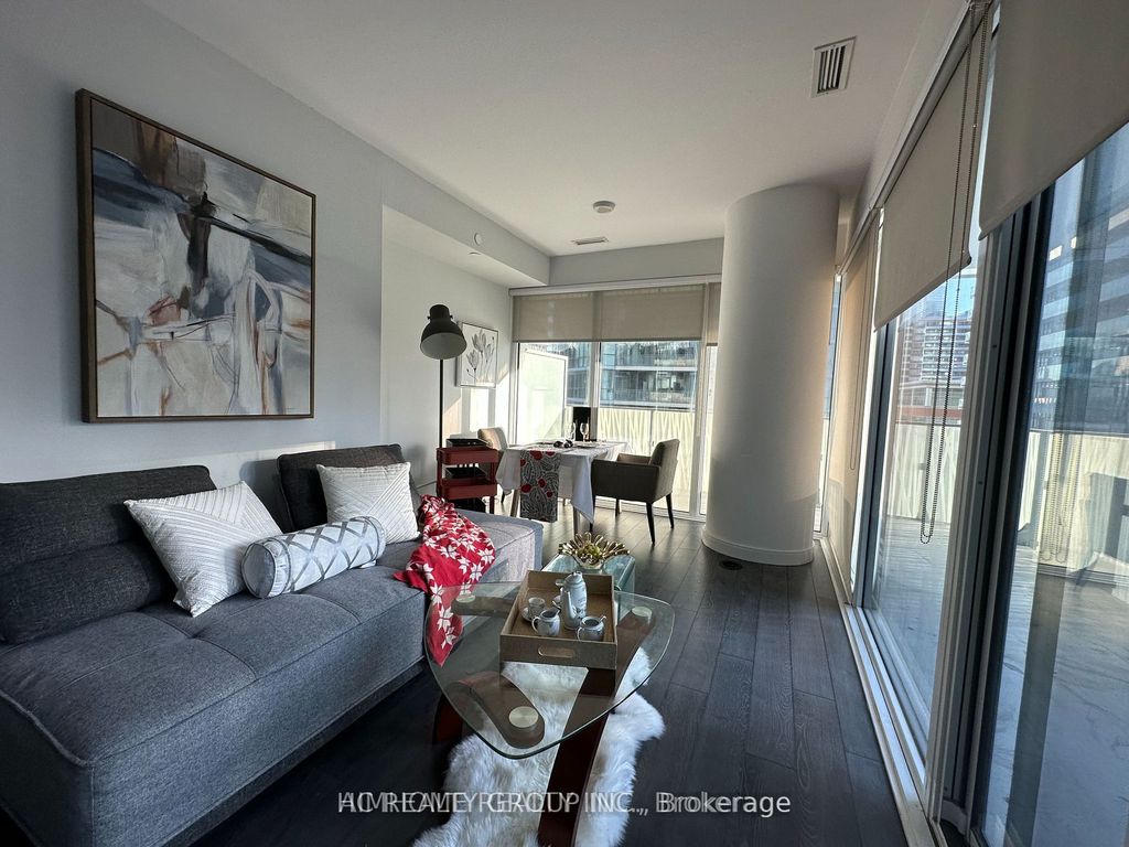 Photo of 42 Charles Street E #904, Toronto, ON M4Y 1T4 (MLS # C12707544)