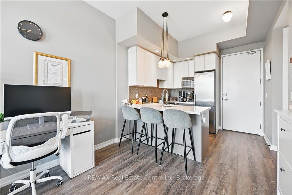 457 Plains Road E 420