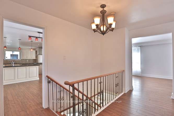 1336 Queen Victoria Avenue