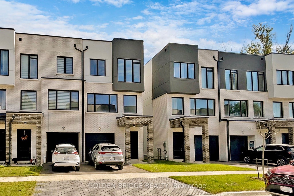 Photo of 21 Persica Street, Richmond Hill, ON L4E 2T3 (MLS # N13598594)
